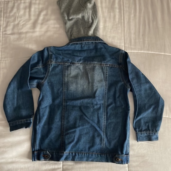 Denim jacket - Picture 3 of 7